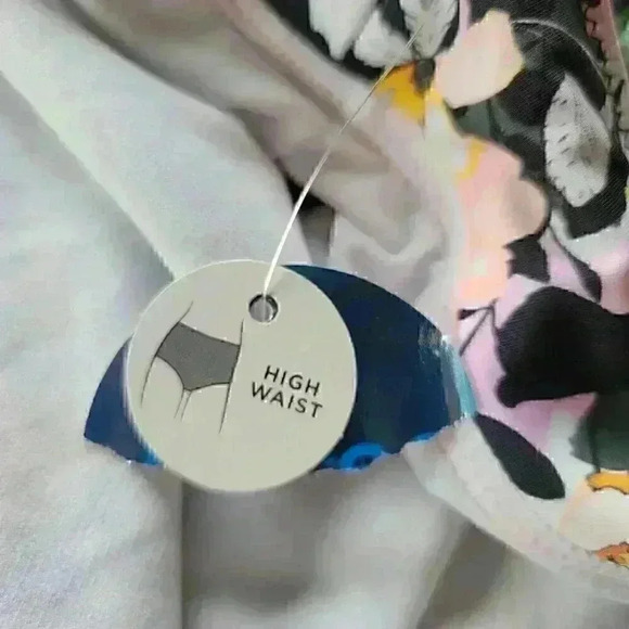 Decree Womens Bikini Swim Bottom Plus Size 1X High-Waist Multicolor Floral NWT - Picture 6 of 7